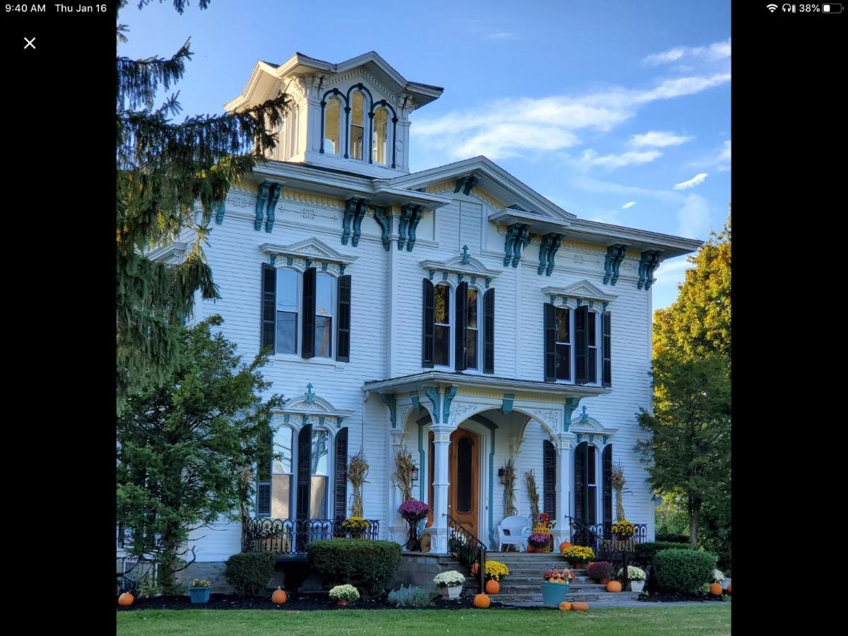 Tillinghast Manor Bed & Brunch Ovid Exterior photo