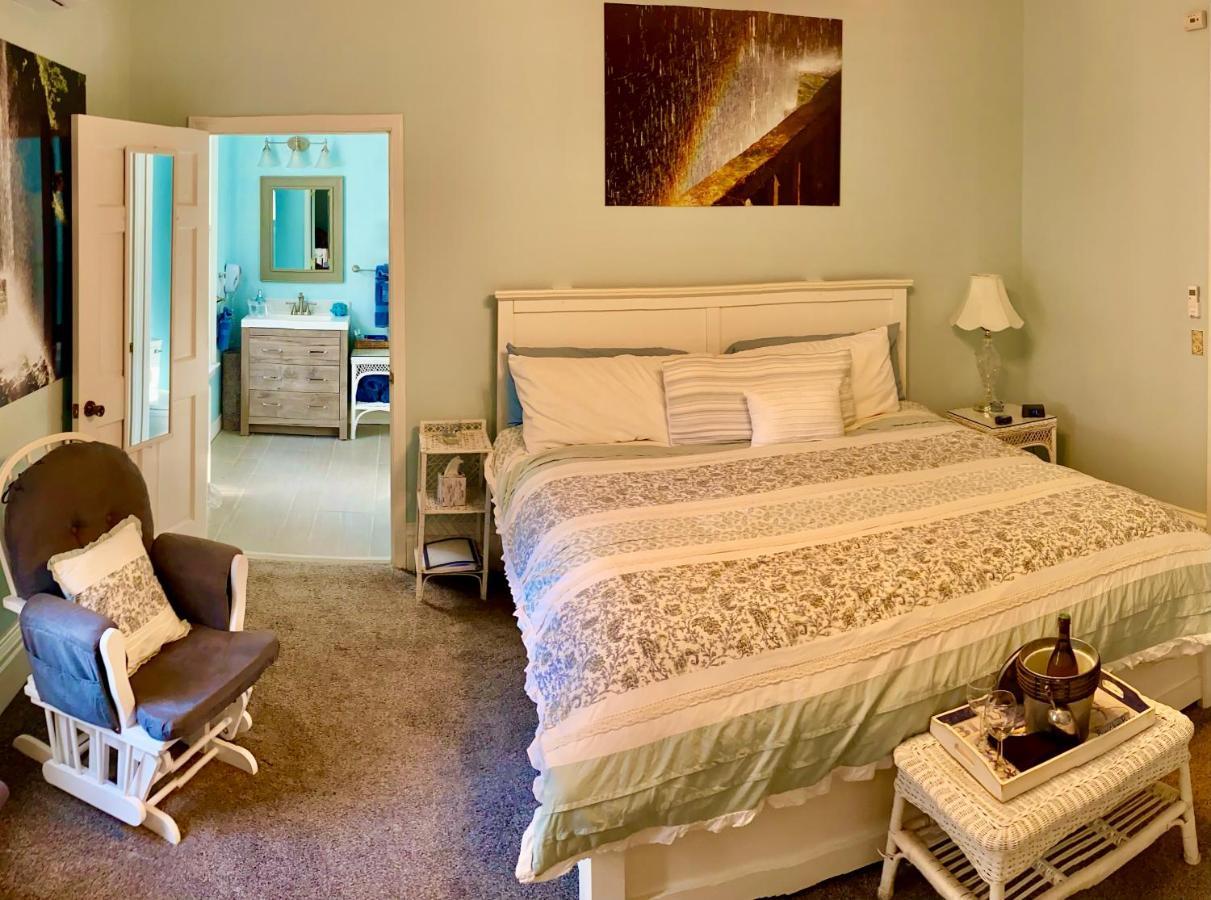 Tillinghast Manor Bed & Brunch Ovid Exterior photo