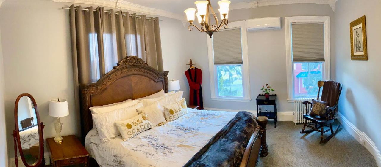 Tillinghast Manor Bed & Brunch Ovid Exterior photo